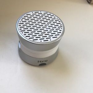 ihome speaker im71
